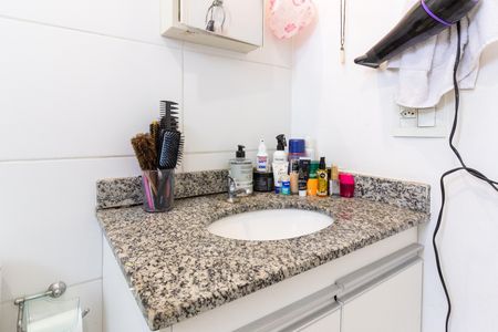 Apartamento à venda com 72m², 3 quartos e 1 vagaBanheiro do Quarto 1 suíte