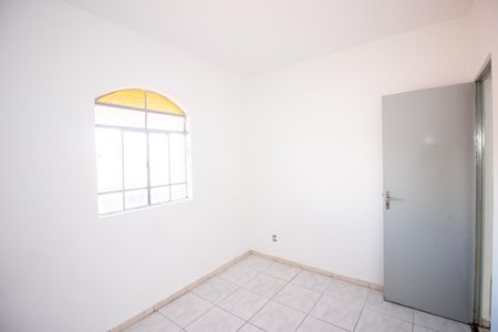 Quarto 2 de casa para alugar com 3 quartos, 70m² em Milanez, Contagem