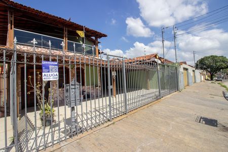 Casa para alugar com 70m², 3 quartos e 1 vagaFachada