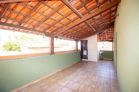 Casa para alugar com 70m², 3 quartos e 1 vagaÁrea externa
