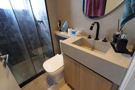 Apartamento à venda com 55m², 2 quartos e 1 vagaBanheiro da Suíte 1