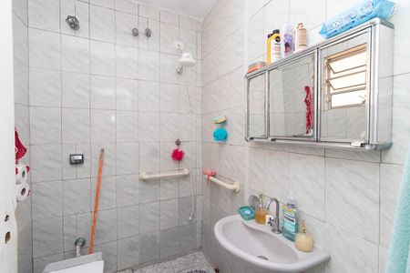 Casa à venda com 200m², 3 quartos e 3 vagas Casa à venda com 200m², 3 quartos e 3 vagasBanheiro Casa 1