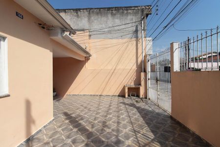 Casa à venda com 200m², 3 quartos e 3 vagas Casa à venda com 200m², 3 quartos e 3 vagasÁrea externa