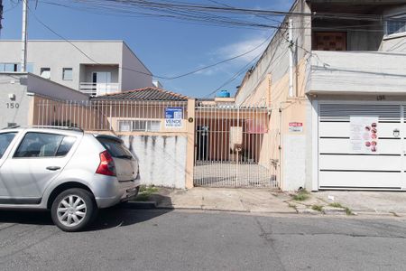 Casa à venda com 200m², 3 quartos e 3 vagas Casa à venda com 200m², 3 quartos e 3 vagasFachada