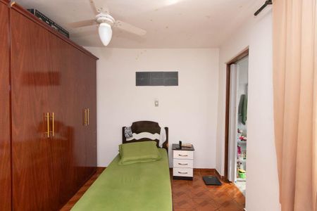 Casa à venda com 200m², 3 quartos e 3 vagas Casa à venda com 200m², 3 quartos e 3 vagasQuarto Casa 2