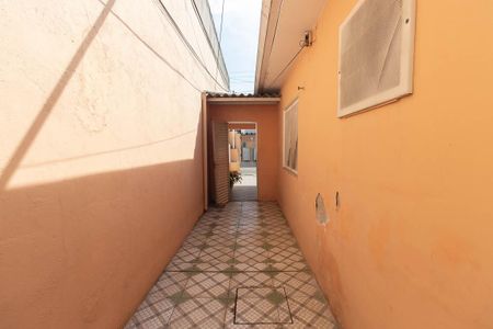 Casa à venda com 200m², 3 quartos e 3 vagas Casa à venda com 200m², 3 quartos e 3 vagasÁrea externa