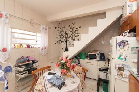 Casa à venda com 200m², 3 quartos e 3 vagas Casa à venda com 200m², 3 quartos e 3 vagasCozinha Casa 2