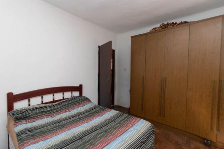 Casa à venda com 200m², 3 quartos e 3 vagas Casa à venda com 200m², 3 quartos e 3 vagasQuarto 1 Casa 1
