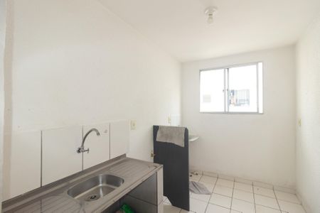 Apartamento para alugar com 46m², 2 quartos e 1 vaga Apartamento para alugar com 46m², 2 quartos e 1 vagaCozinha e Área de Serviço