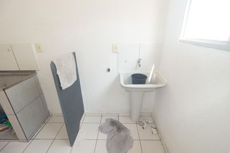 Apartamento para alugar com 46m², 2 quartos e 1 vaga Apartamento para alugar com 46m², 2 quartos e 1 vagaCozinha e Área de Serviço