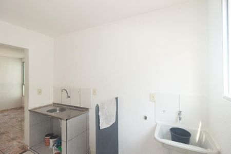 Apartamento para alugar com 46m², 2 quartos e 1 vaga Apartamento para alugar com 46m², 2 quartos e 1 vagaCozinha e Área de Serviço