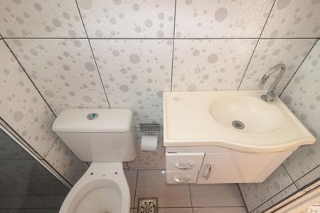 Apartamento para alugar com 46m², 2 quartos e 1 vaga Apartamento para alugar com 46m², 2 quartos e 1 vagaBanheiro