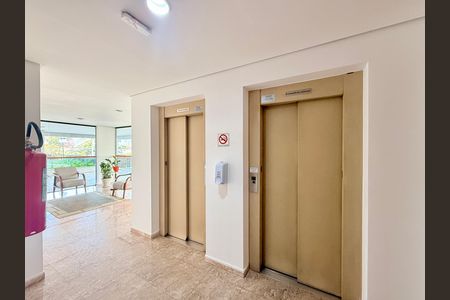 Hall Social Bloco  de apartamento à venda com 2 quartos, 68m² em Jardim Promissao, São Paulo