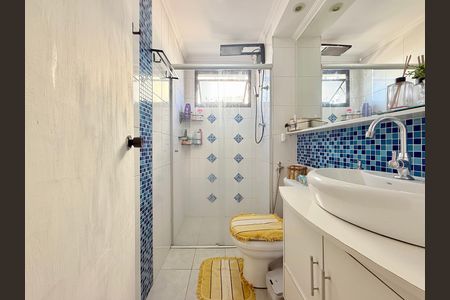 Banheiro  de apartamento à venda com 2 quartos, 68m² em Jardim Promissao, São Paulo