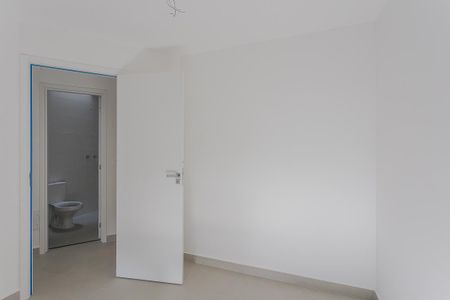 Casa de condomínio à venda com 140m², 2 quartos e 3 vagas Casa de condomínio à venda com 140m², 2 quartos e 3 vagasQuarto