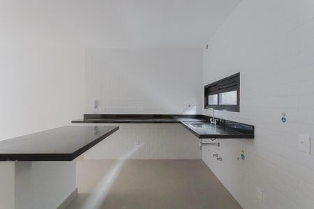 Casa de condomínio à venda com 140m², 2 quartos e 3 vagas Casa de condomínio à venda com 140m², 2 quartos e 3 vagasCozinha