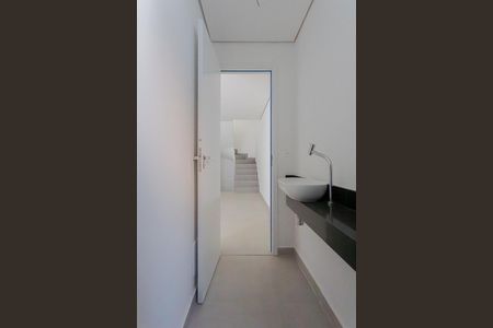 Casa de condomínio à venda com 140m², 2 quartos e 3 vagas Casa de condomínio à venda com 140m², 2 quartos e 3 vagasLavabo
