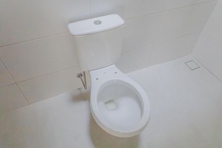 Casa de condomínio à venda com 140m², 2 quartos e 3 vagas Casa de condomínio à venda com 140m², 2 quartos e 3 vagasBanheiro