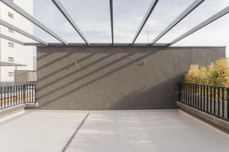 Casa de condomínio à venda com 140m², 2 quartos e 3 vagas Casa de condomínio à venda com 140m², 2 quartos e 3 vagasTerraço