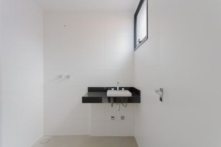 Casa de condomínio à venda com 140m², 2 quartos e 3 vagas Casa de condomínio à venda com 140m², 2 quartos e 3 vagasBanheiro da Suíte