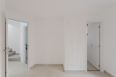 Casa de condomínio à venda com 140m², 2 quartos e 3 vagas Casa de condomínio à venda com 140m², 2 quartos e 3 vagasSuíte