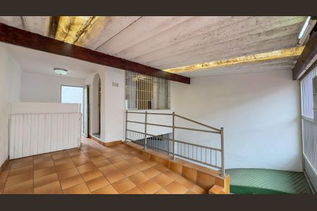 Casa para alugar com 300m², 2 quartos e 2 vagas Casa para alugar com 300m², 2 quartos e 2 vagasGaragem