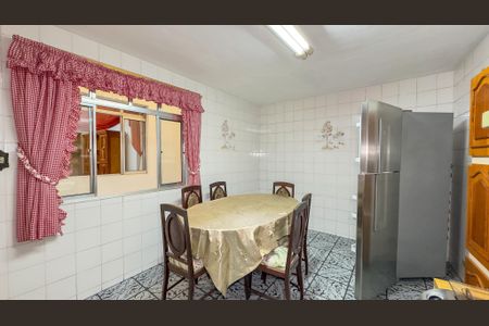 Casa para alugar com 300m², 2 quartos e 2 vagas Casa para alugar com 300m², 2 quartos e 2 vagasCozinha