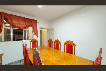 Casa para alugar com 300m², 2 quartos e 2 vagas Casa para alugar com 300m², 2 quartos e 2 vagasSala de Jantar