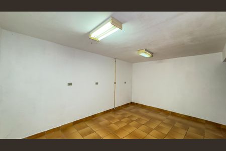 Casa para alugar com 300m², 2 quartos e 2 vagas Casa para alugar com 300m², 2 quartos e 2 vagasÁrea de Serviço