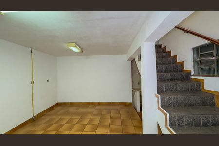 Casa para alugar com 300m², 2 quartos e 2 vagas Casa para alugar com 300m², 2 quartos e 2 vagasÁrea de Serviço