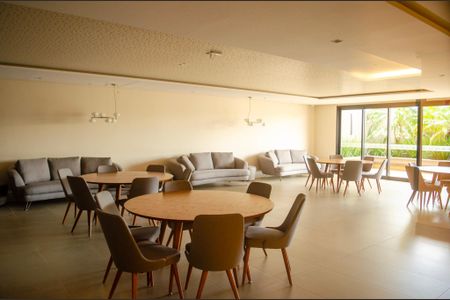 Apartamento para alugar com 70m², 3 quartos e 1 vaga