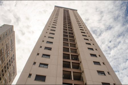Apartamento para alugar com 70m², 3 quartos e 1 vaga