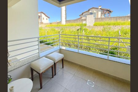 Apartamento para alugar com 60m², 1 quarto e sem vagaVaranda