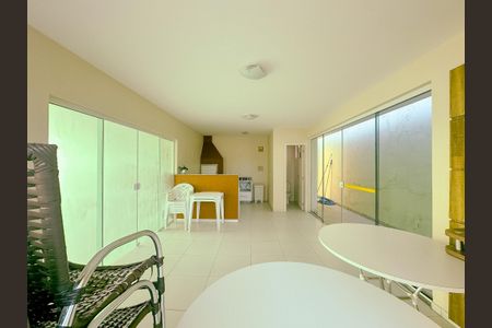 Apartamento para alugar com 60m², 1 quarto e sem vagaÁrea comum