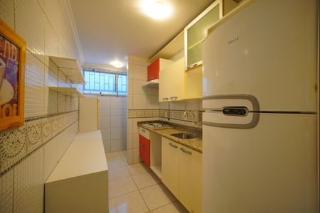 Cozinha de apartamento para alugar com 1 quarto, 47m² em Kobrasol, São José