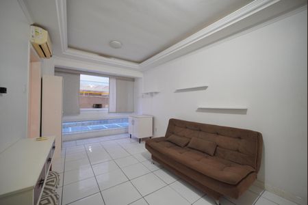 Sala de apartamento para alugar com 1 quarto, 47m² em Kobrasol, São José