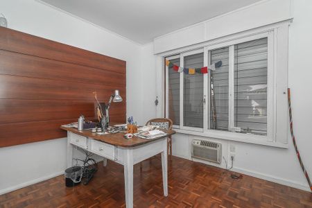 Casa para alugar com 232m², 3 quartos e 2 vagasEscritório