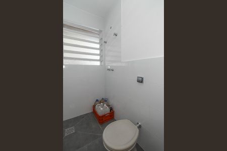 Casa para alugar com 232m², 3 quartos e 2 vagasBanheiro de serviço