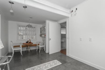 Casa para alugar com 232m², 3 quartos e 2 vagasCozinha