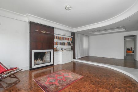 Casa para alugar com 232m², 3 quartos e 2 vagasSala