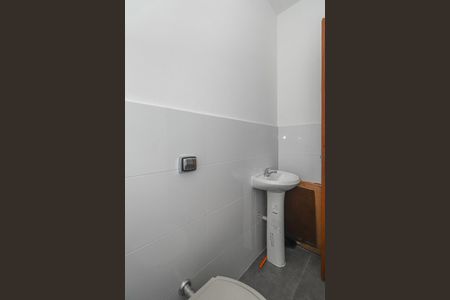 Casa para alugar com 232m², 3 quartos e 2 vagasBanheiro de serviço