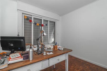 Casa para alugar com 232m², 3 quartos e 2 vagasEscritório