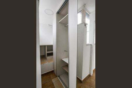 Apartamento à venda com 76m², 2 quartos e 1 vaga Apartamento à venda com 76m², 2 quartos e 1 vagaÁrea de Serviço/Cobertura