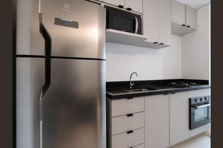 Foto 02 de apartamento para alugar com 1 quarto, 25m² em Vila Nivi, São Paulo