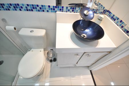 Apartamento para alugar com 67m², 2 quartos e 1 vagaBanheiro Social