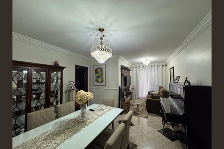 Apartamento à venda com 84m², 3 quartos e 2 vagas Apartamento à venda com 84m², 3 quartos e 2 vagasSala