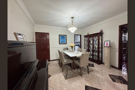 Apartamento à venda com 84m², 3 quartos e 2 vagas Apartamento à venda com 84m², 3 quartos e 2 vagasSala