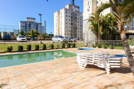 Apartamento à venda com 58m², 3 quartos e 1 vaga Apartamento à venda com 58m², 3 quartos e 1 vagaÁrea comum - Piscina