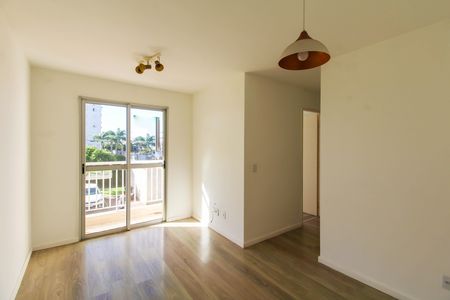 Sala de apartamento à venda com 3 quartos, 58m² em Igara, Canoas