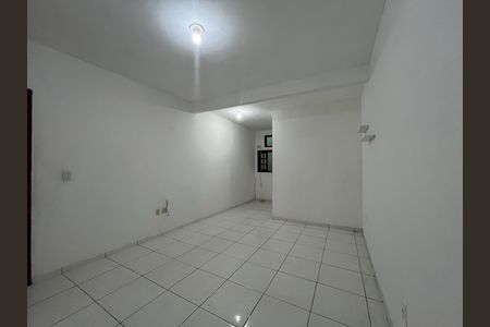 Casa para alugar com 120m², 3 quartos e sem vaga